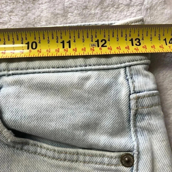 7 For All Mankind Booty Light Denim Shorts Size 23 - Picture 5 of 7